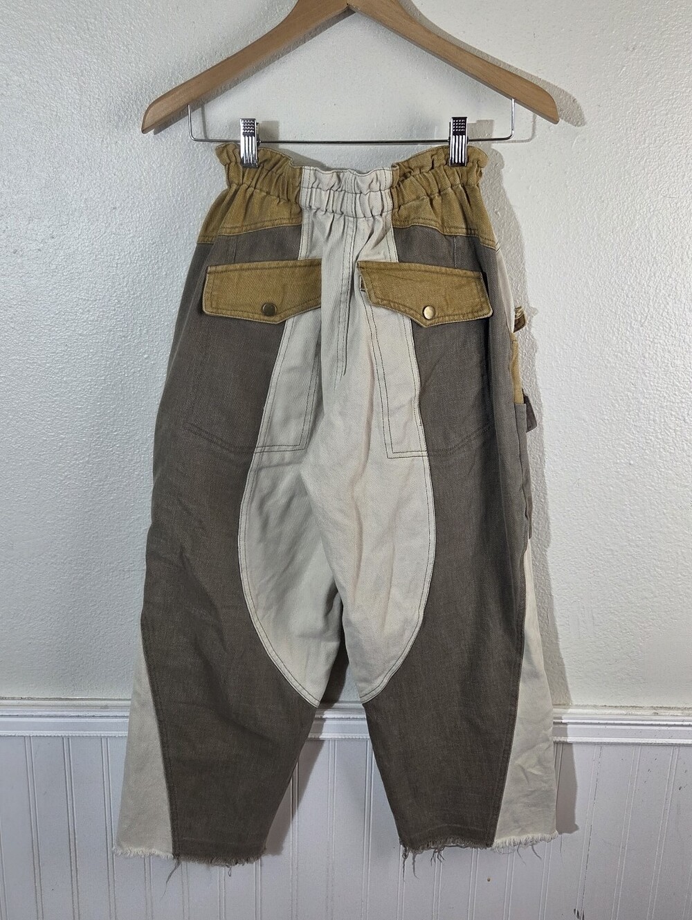 Olive & Hali Y2K Cargo Pants Womens S Patchwork Utility Multi Pocket Cropped - Picture 4 of 10